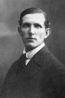 Pavel Golia - 1887-1959.
Slovenski pesnik mladinski dramatik v zgodnjih letih.