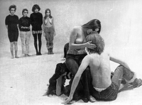 Pupilija, papa Pupilo pa Pupilčki - Gorjup, Kralj - TV-snemanje. December 1969 ali januar 1970.
Prizor: Dojenje. 
