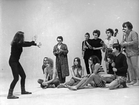 Pupilija, papa Pupilo pa Pupilčki - Levstik - TV-snemanje. December 1969 ali januar 1970.
XI. prizor: Barbara Levstik dirigira.
