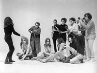 Pupilija, papa Pupilo pa Pupilčki - Levstik - TV-snemanje. December 1969 ali januar 1970.
XI. prizor: Barbara Levstik dirigira.
